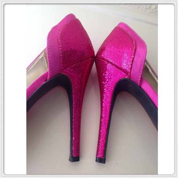 STEVE MADDEN pink heels - Picture 3 of 3